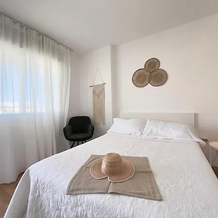 En Carihuela Con Vistas Y Plaza De Garaje, Nucleo Cristal Apartment Torremolinos Exterior photo