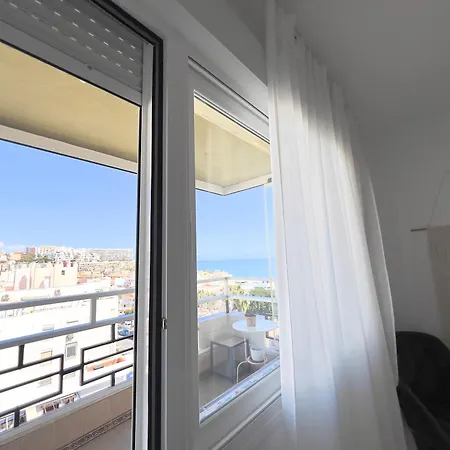 En Carihuela Con Vistas Y Plaza De Garaje, Nucleo Cristal Apartment Torremolinos Exterior photo