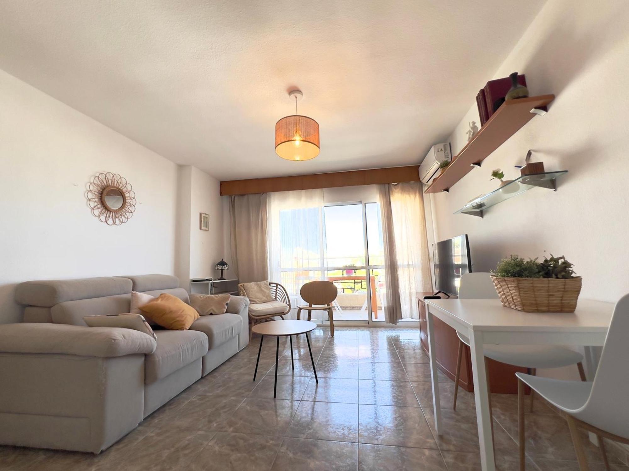 Appartement En Carihuela Con Vistas Y Plaza De Garaje, Nucleo Cristal