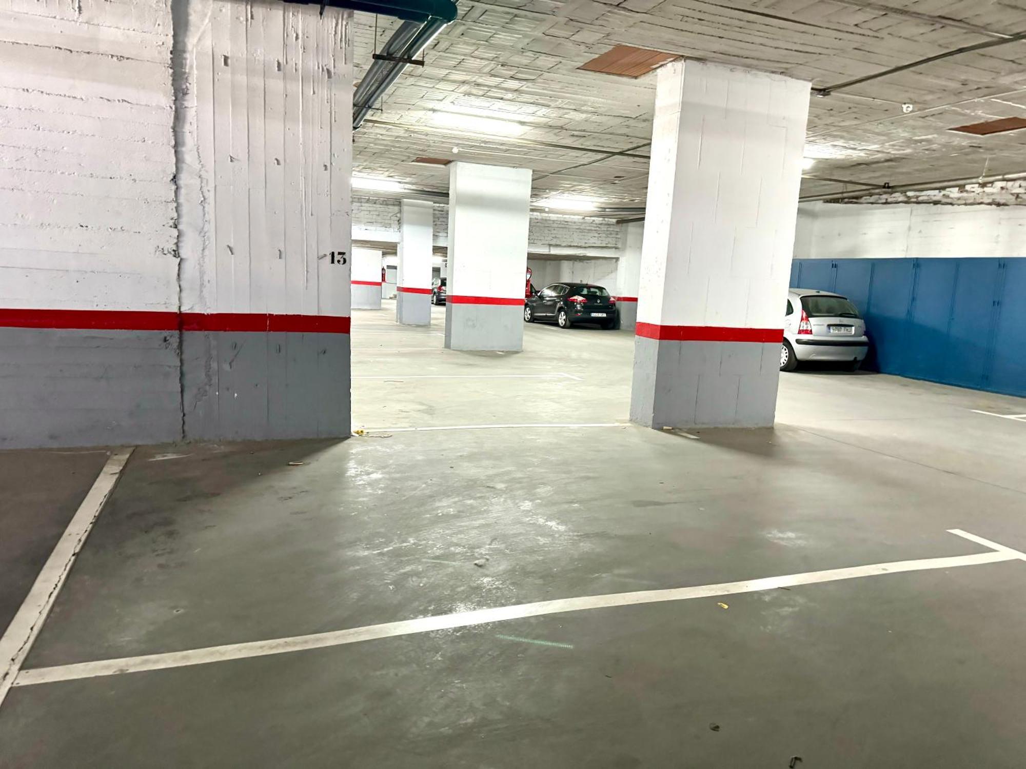 Appartement En Carihuela Con Vistas Y Plaza De Garaje, Nucleo Cristal