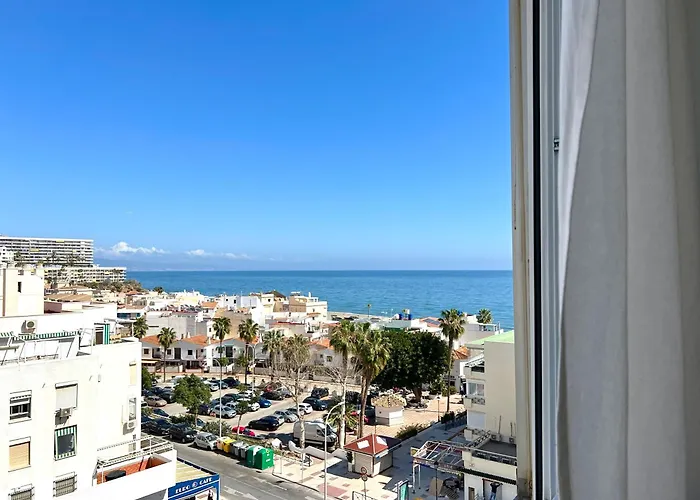 En Carihuela Con Vistas Y Plaza De Garaje, Nucleo Cristal